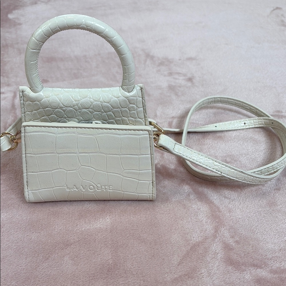 LA VOUTE Cream Croc-Embossed Mini Bag
